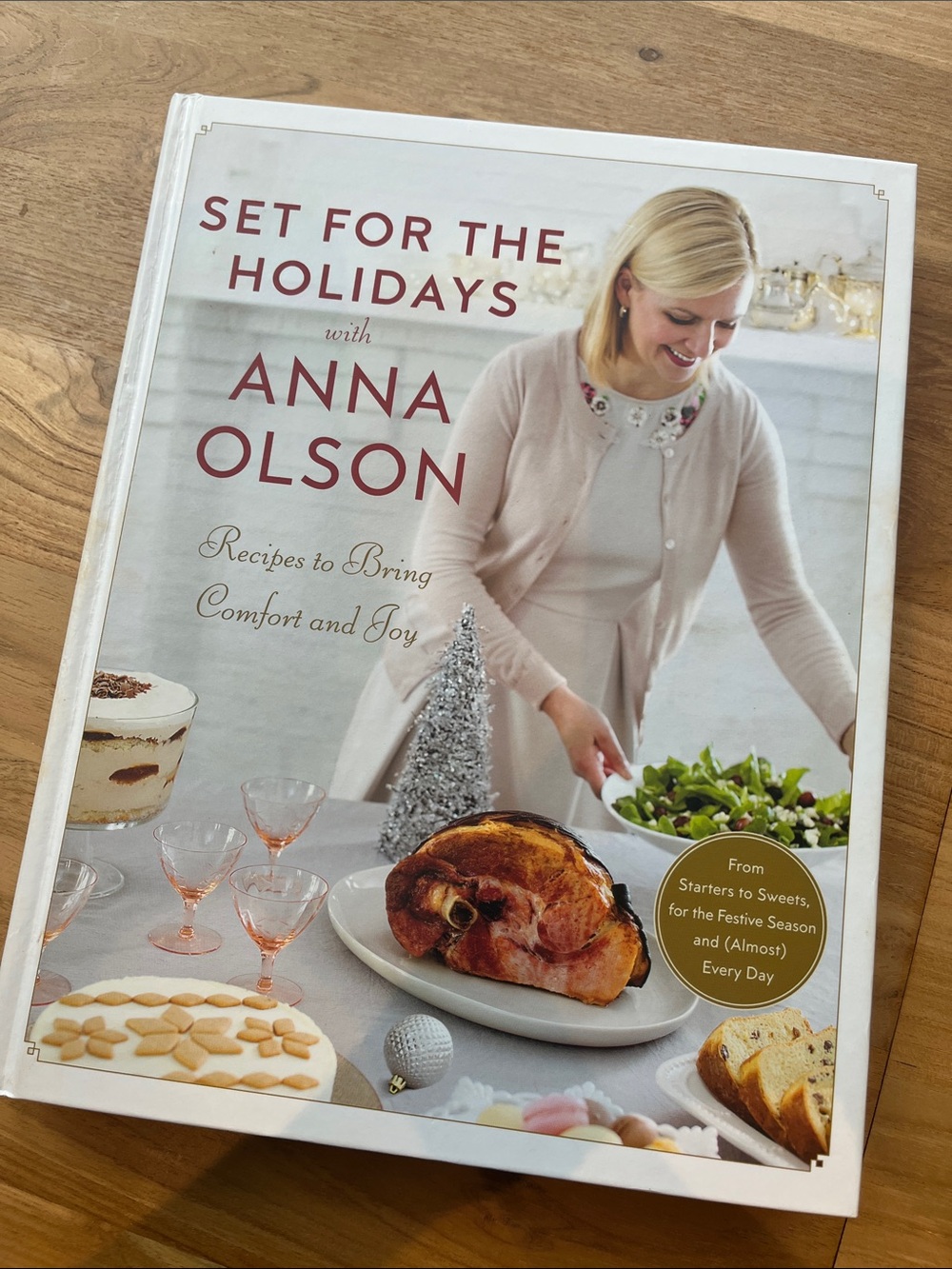 Set for the Holidays Cookbook - Anna Olson